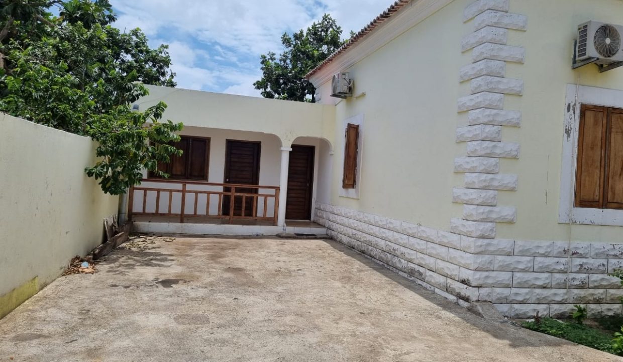 Saotome-kebo-Casa Colonial renovada Pantufo-015